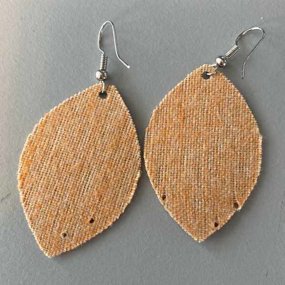 Earrings - Picture 2 of 2